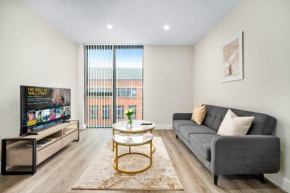 Brand New Luxury Apartment - 2 Bedroom - City Centre - JQ - WIFI - Netflix - 10AH